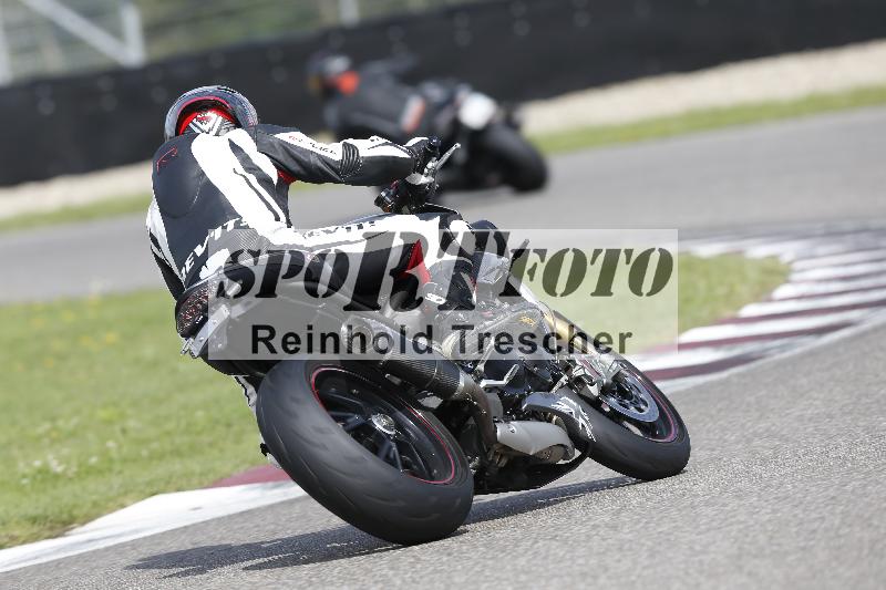 /Archiv-2025/53 16.09.2025 Track Day Domi Aegerter ADR/Gruppe gelb/67